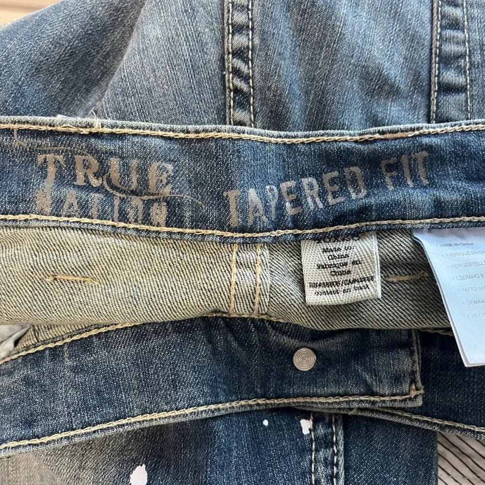 True Nation Jeans Tapered Fit Distressed Paint Splatter‎ Denim Blue 46x30